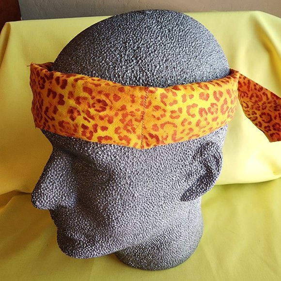 Hand Crafted Reusable Neck Cooler Bandana with Wrist Cooler and Hair Scrunchie - Picture 3 of 4